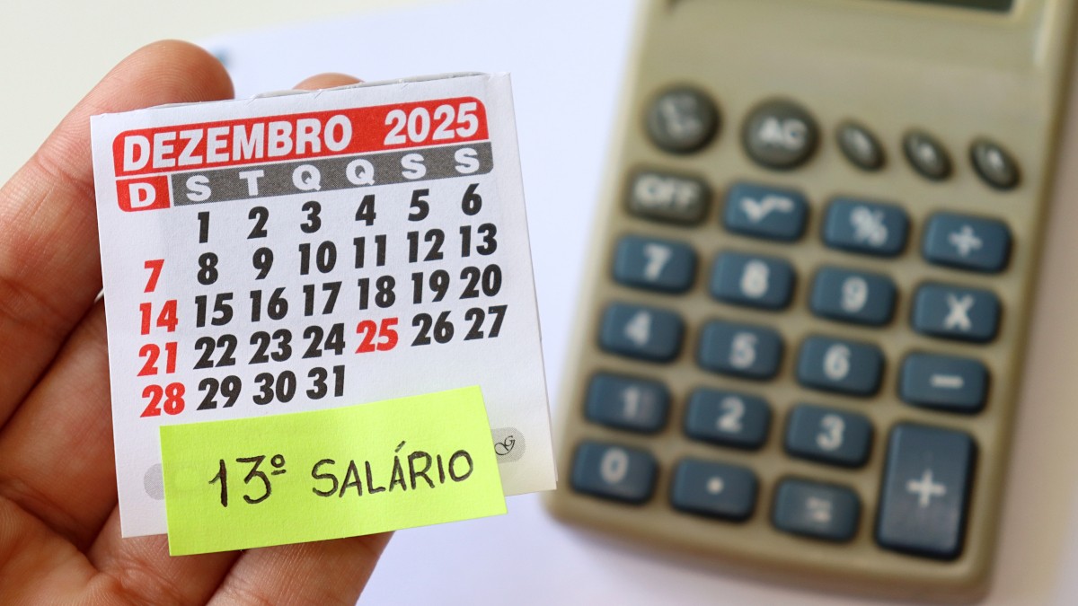 13º salário deve movimentar quase R$ 370 bilhões na economia (Imagem: Shutterstock)