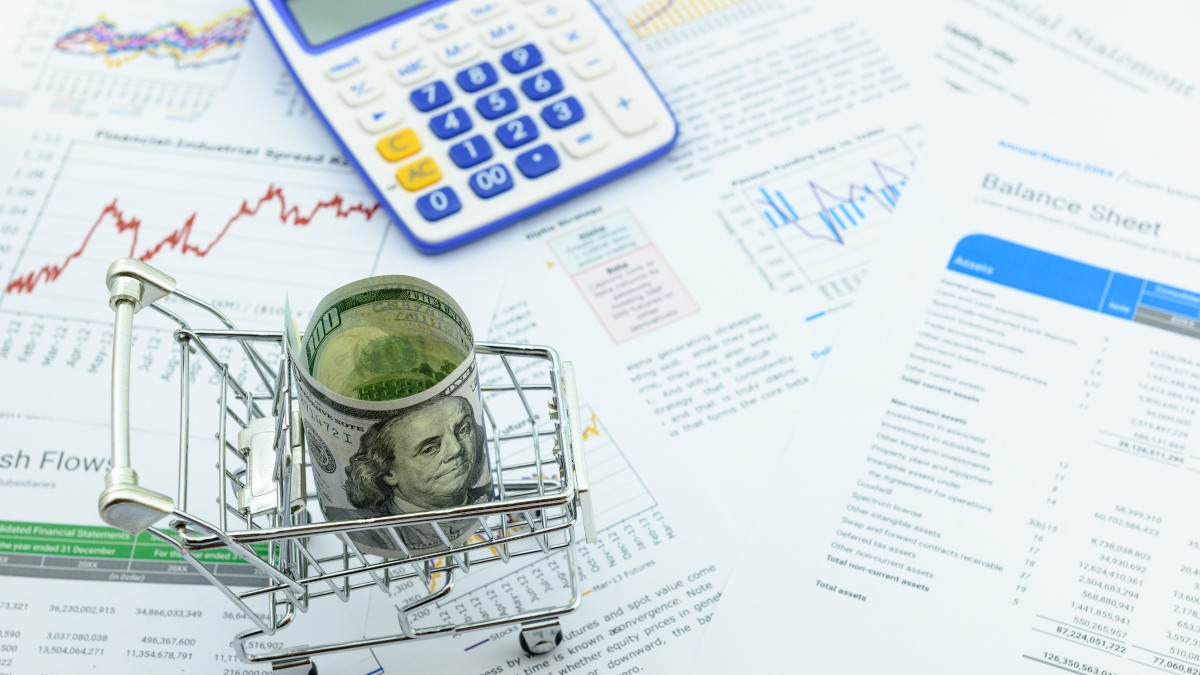 Corporate Bonds da Petrobras pagam variação do dólar e taxa de 5,68% ao ano até 2033 (Imagem: Shutterstock)