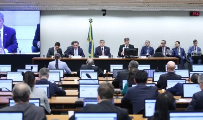 Deputados e senadores votaram relatório de texto enviado pelo governo (Imagem: Reprodução/Camara)