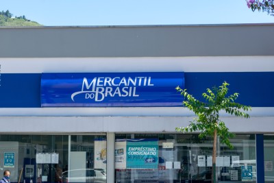 Banco Mercantil é uma empresa voltada ao público com mais de 50 anos (Imagem: Shutterstock)