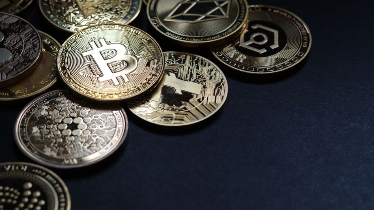 A maior queda ficou  com a criptomoeda OM (Imagem: Shutterstock)