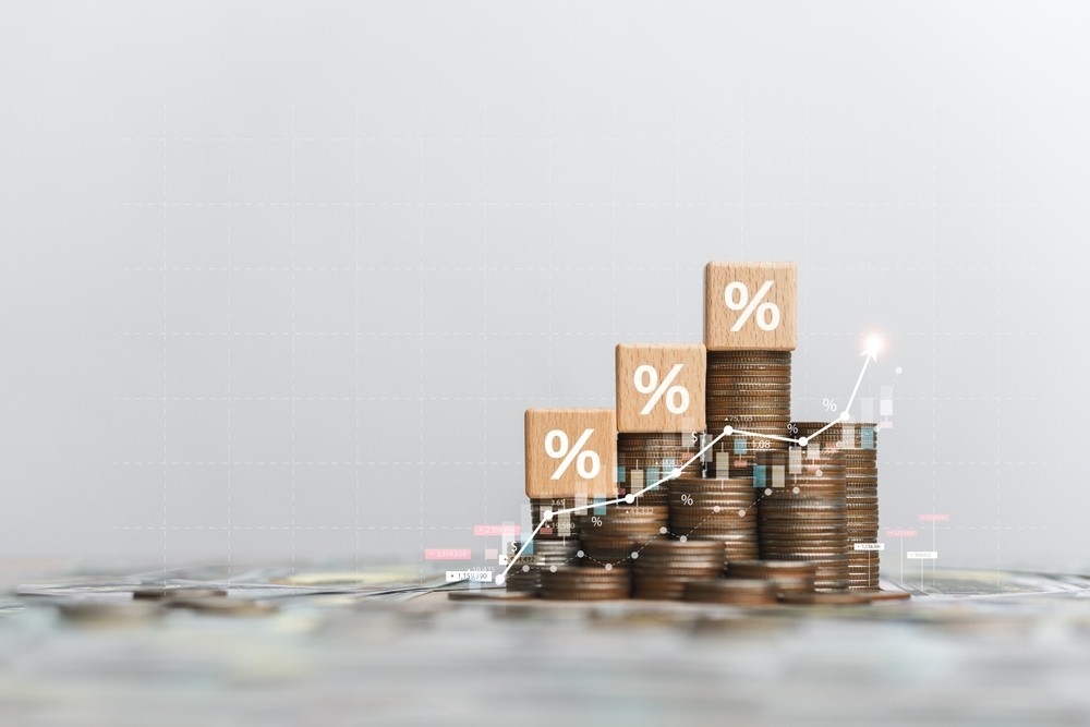 Fundos imobiliários investem em títulos ou imóveis (Imagem: Shutterstock)