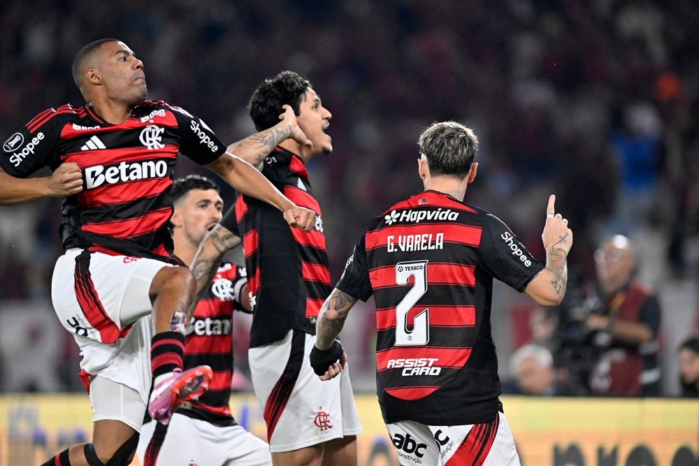 Equipe comandada por Filipe Luís foi campeã da Libertadores 2025 (Imagem: Shutterstock)