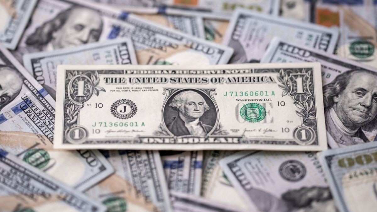 O dólar fechou o último pregão do ano com queda de -1,47%, cotado a R$ 5,48 (Imagem: Shutterstock)