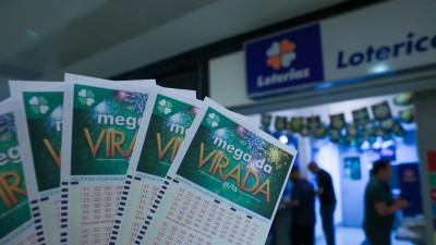 Mega da Virada teve seu sorteio adiado para o dia 1º de janeiro de 2026 (Imagem: Fabio Pozzebom/Agência Brasil)