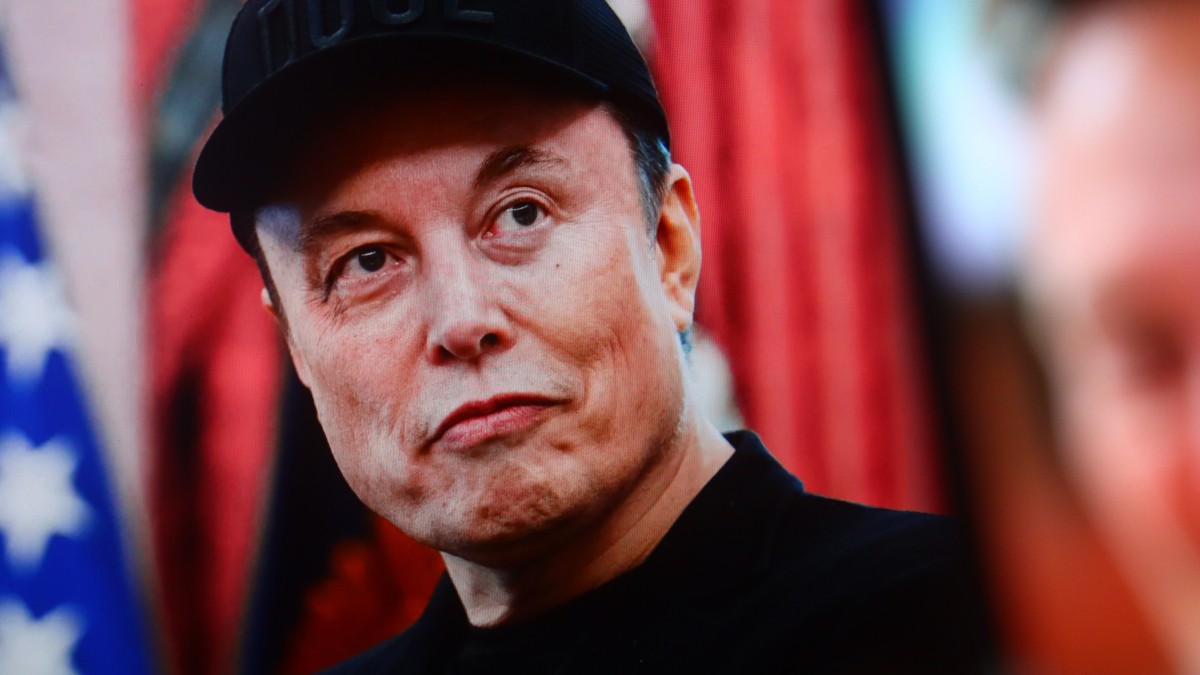 Musk usa redes sociais para dizer que não "está perdendo o sono" com a Nvidia (Imagem: Shutterstock)