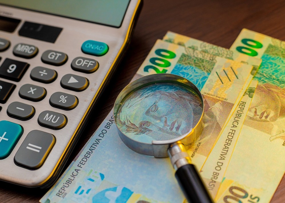 Dividendos são pagos como distribuição de lucros de períodos anteriores (Imagem: Shutterstock)