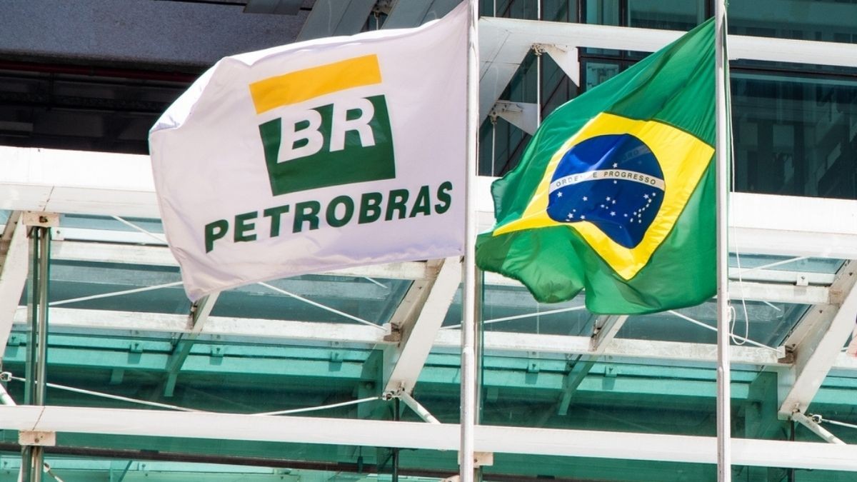 A Refap possui capacidade de processamento de 32 mil metros cúbicos por dia (Imagem: Shutterstock)