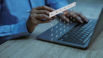 Nos EUA, os mercados permanecem fechados na segunda-feira (19) (Imagem: Shutterstock)