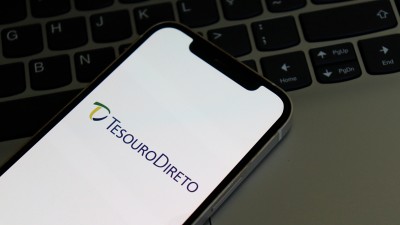 Tesouro Selic segue atrativo, mas há opções melhores, pois os 15% ao ano não são eternos (Imagem: Shutterstock)