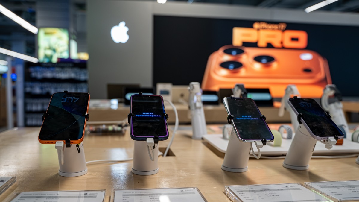 Só as vendas de iPhone subiram +23% e somaram US$ 85,2 bilhões (Imagem: Shutterstock)