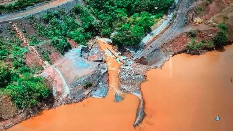 Água contaminado foi despejada no Rio Maranhão (Imagem: Reprodução/Redes Sociais)