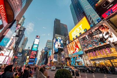Times Square ficou conhecida como o boulevard da publicidade global (Imagem: Shutterstock)