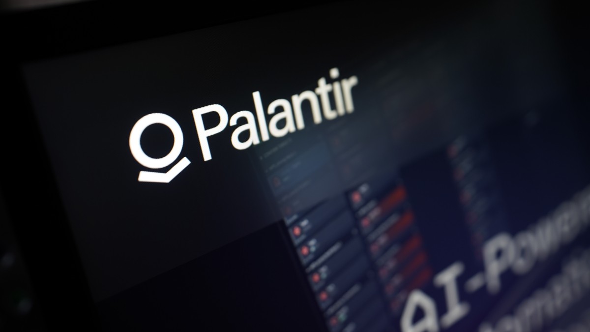 Investidores gostam da Palantir por sua importância geopolítica (Imagem: Shutterstock)