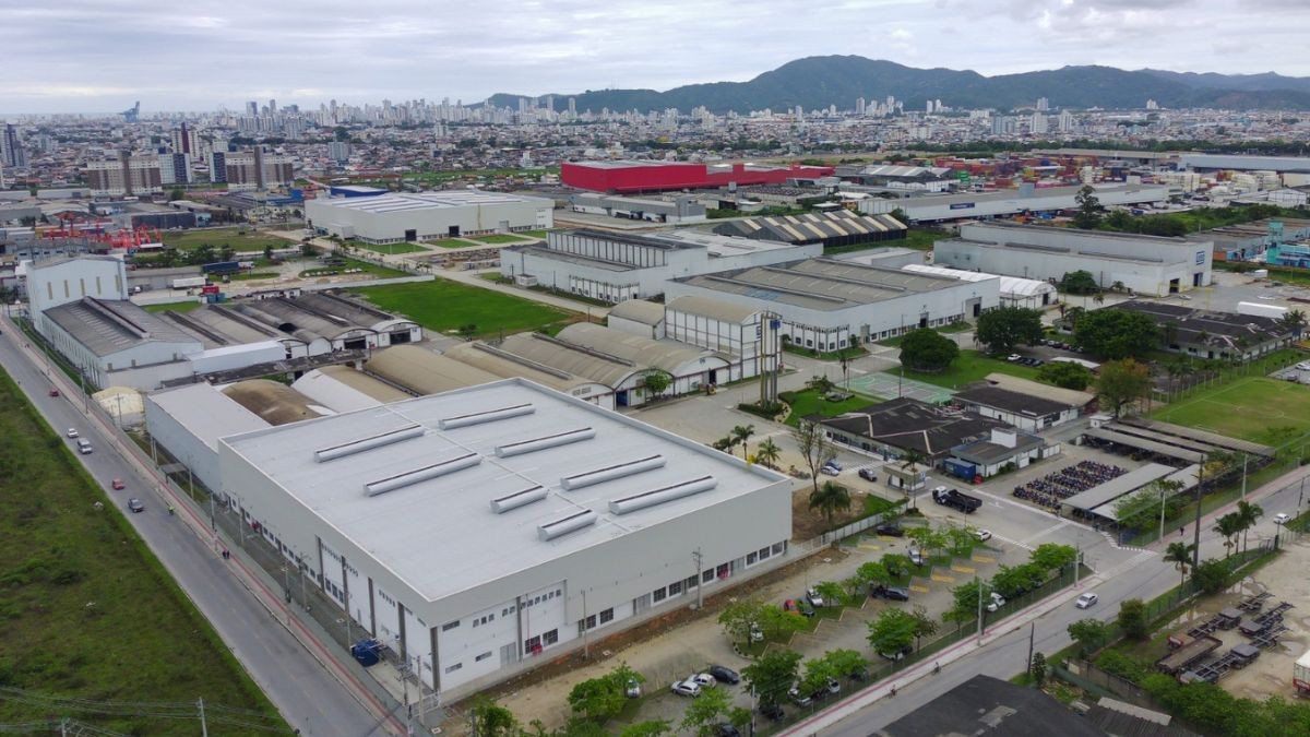 A Weg já mantém uma fábrica de equipamentos elétricos em Itajaí (Imagem: Divulgação)