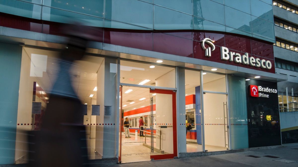 A leitura é de que o Bradesco está conseguindo evoluir de forma mais equilibrada (Imagem: Shutterstock)