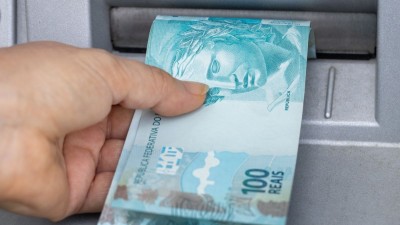 Lucro dos bancões recuou 4,4% em relação a 2024 (Imagem: Shutterstock)