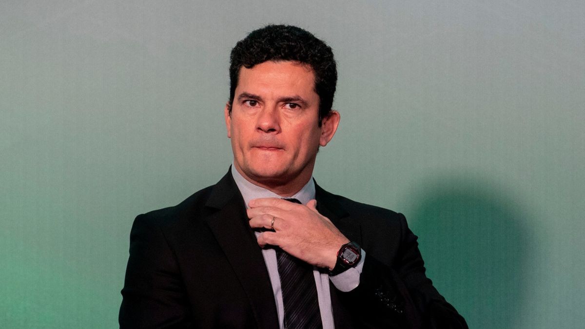 Uma eventual aliança com Flávio poderia fortalecer o senador na corrida estadual (Imagem: Shutterstock)