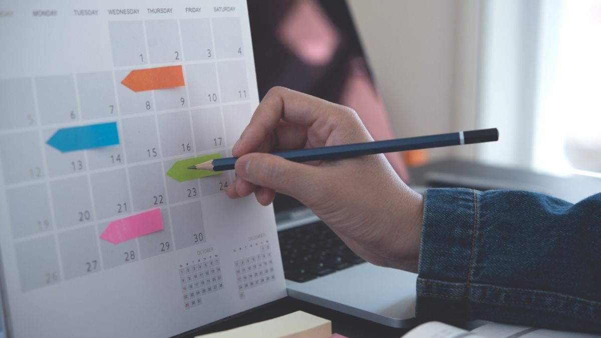 No Brasil, os mercados fecham na segunda (16) e terça-feira (17) por conta do Carnaval (Imagem: Shutterstock)