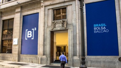 No mercado à vista, o pregão passa a funcionar das 10h às 16h55 (Imagem: Shutterstock)