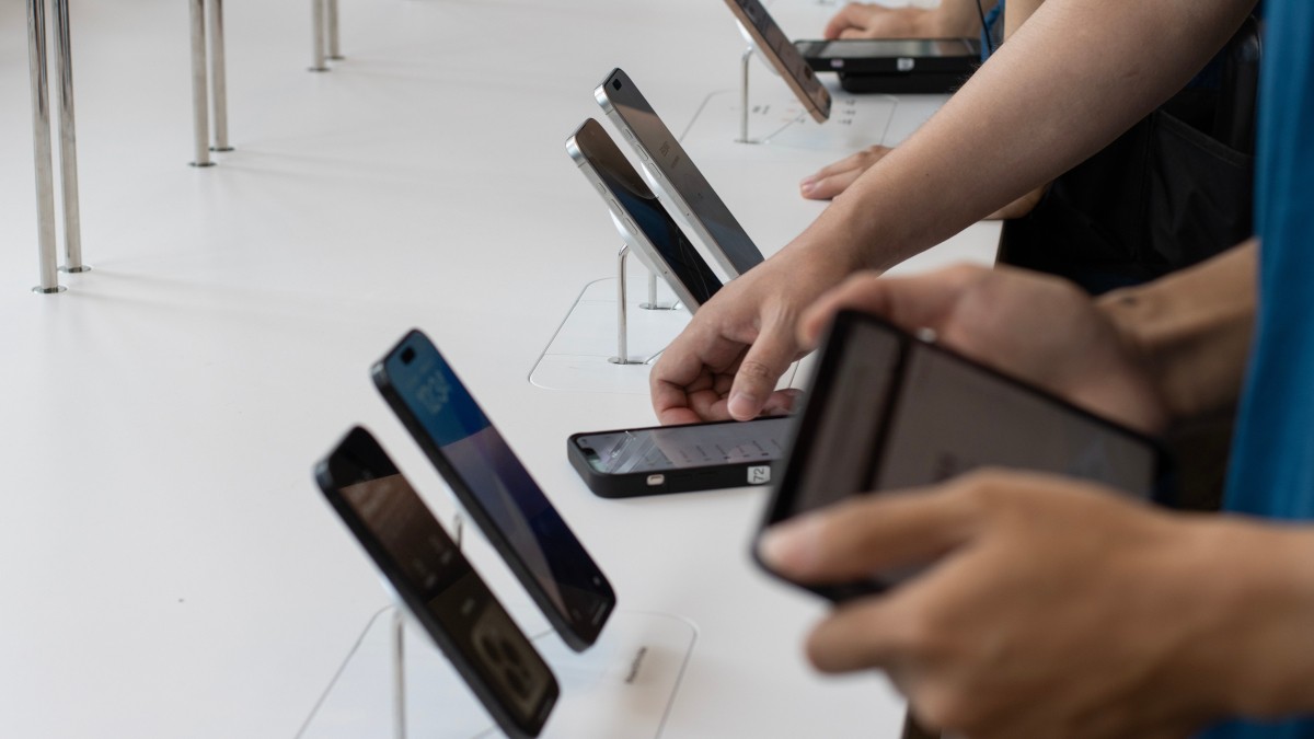 Recuo de Lula na cobrança de eletrônicos coincide com sua queda nas pesquisas eleitorais (Imagem: Shutterstock)