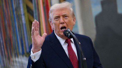 O estreito é uma das rotas marítimas mais estratégicas do planeta (Imagem: Shutterstock)