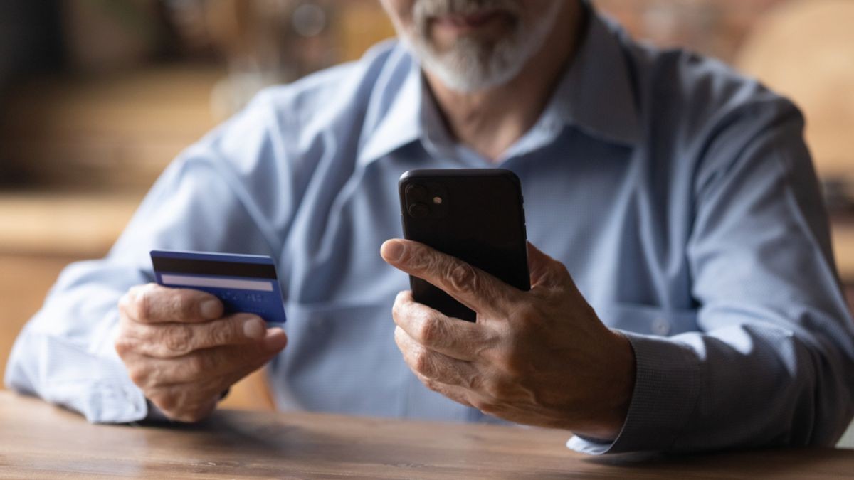 O Banco Mercantil foca no público 50+ (Imagem: Shutterstock)