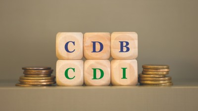 Depois do escândalo do Banco Master, todo cuidado é pouco ao escolher CDBs (Imagem: Shutterstock)