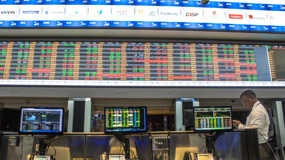 Duração da guerra é determinante para recomendação dos analistas em ações brasileiras (Imagem: Shutterstock)