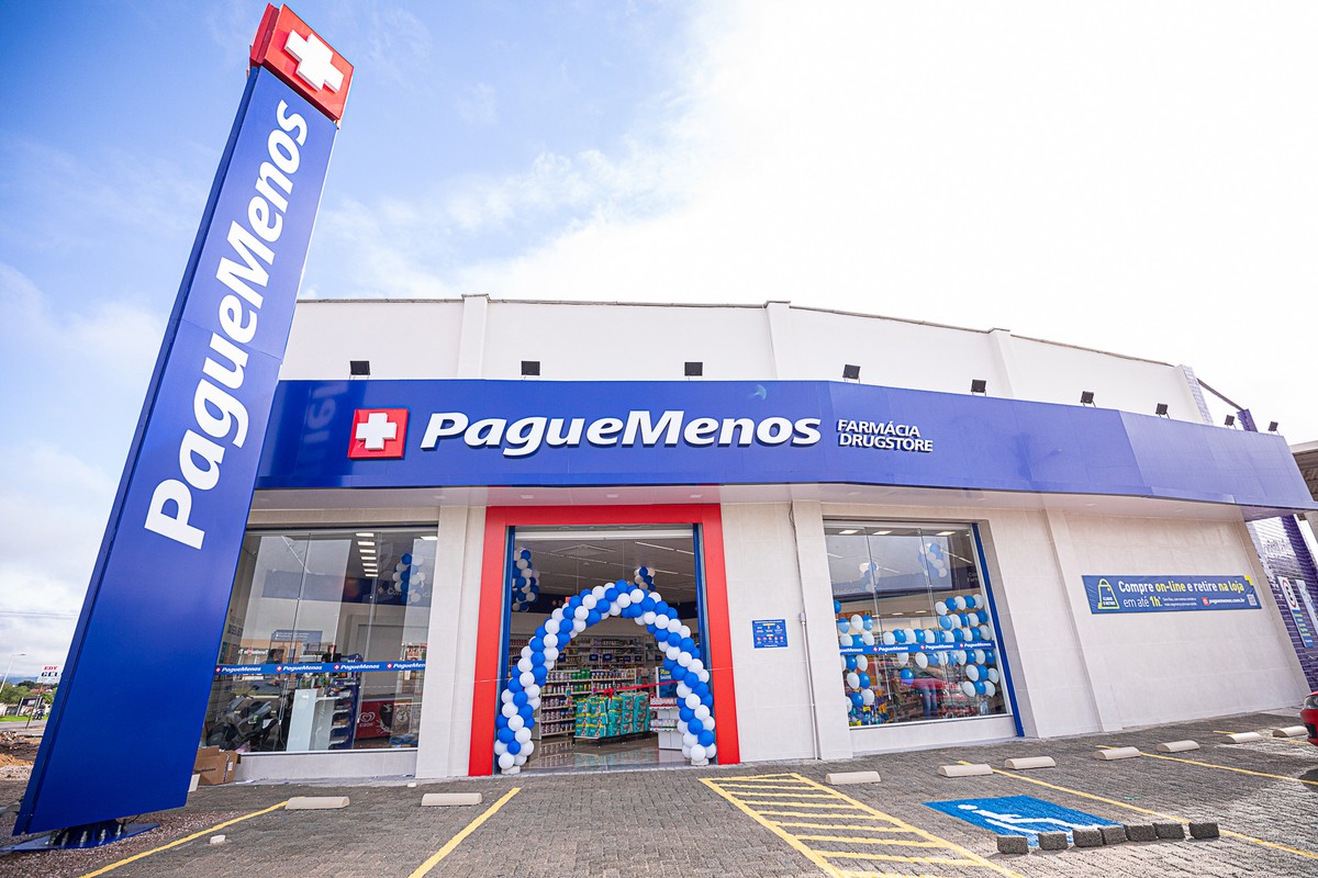 Pague Menos é uma das maiores redes de farmácias do país (Imagem: Shutterstocks)
