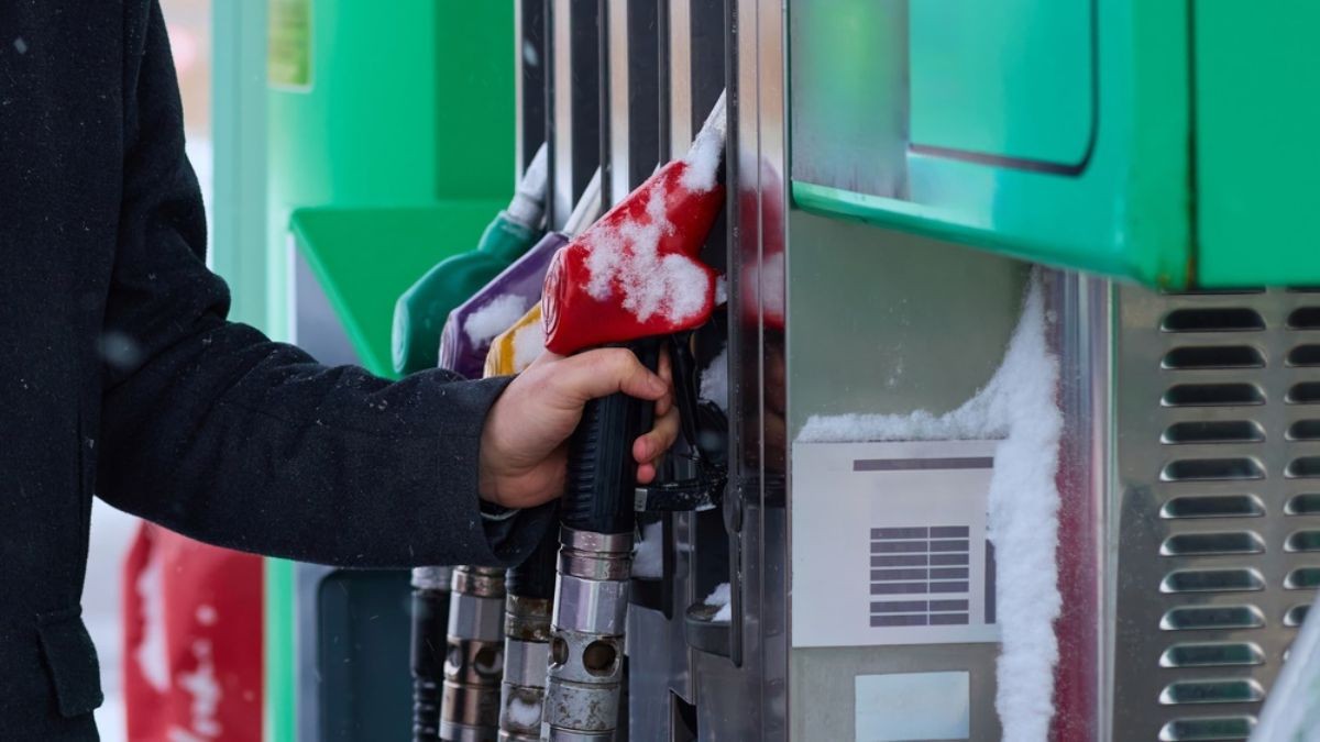 O preço médio do diesel S-10 subiu 7,72% na primeira semana de março (Imagem: Shutterstock)