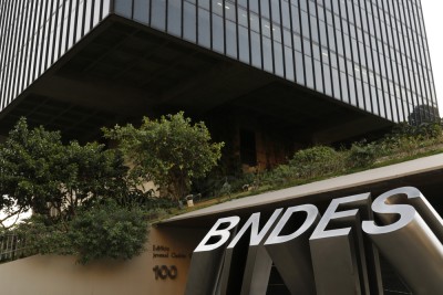 BNDES é um banco público vinculado ao governo federal com foco estratégico (Imagem: Shutterstock)