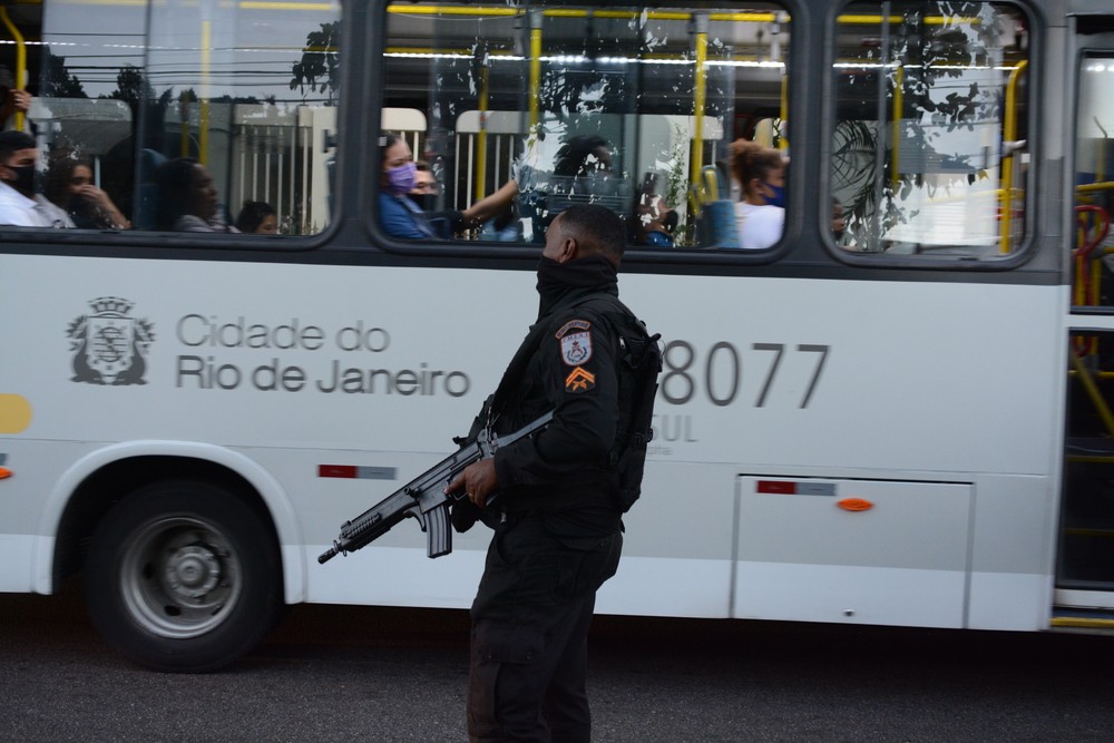 Ex-governadores do RJ respondem diversos processos na Justiça (Imagem: Shutterstock)