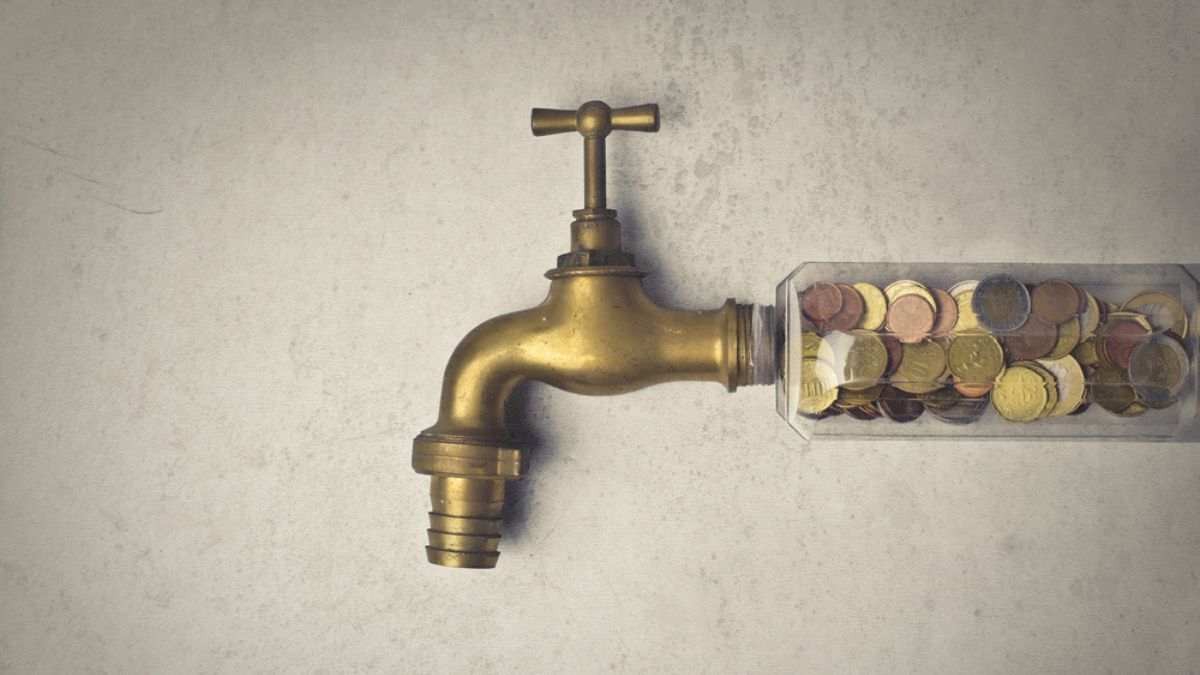 Sabesp reportou um lucro líquido ajustado de R$ 9,24 por ação em 2025 (Imagem: Shutterstock)