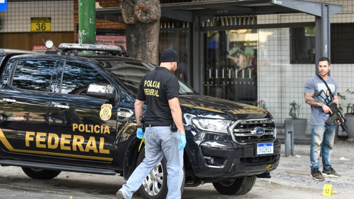 Outros três servidores do INSS também foram retirados de suas funções (Imagem: Shutterstock)