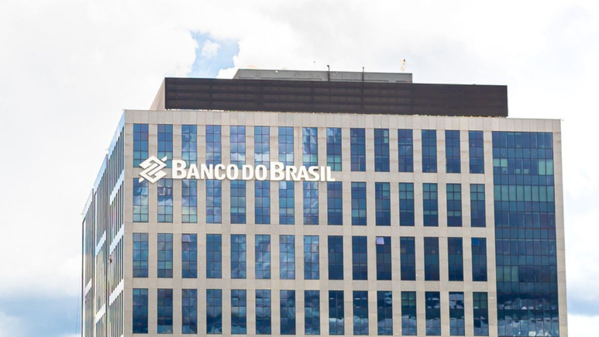 Nos cálculos do BBA, o BB negocia a 0,7x o valor patrimonial e a 6x o P/L  (Imagem: Shutterstock)