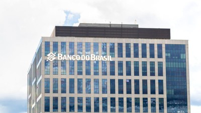 Nos cálculos do BBA, o BB negocia a 0,7x o valor patrimonial e a 6x o P/L  (Imagem: Shutterstock)