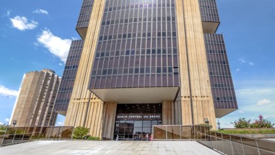 BC divulgou a ata da última reunião do Copom nesta 3ª (Imagem: Shutterstock)