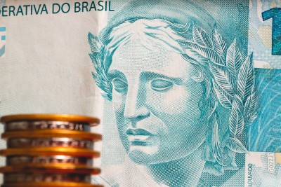 Inflação muda preços dos produtos consumidos ao longo do ano (Imagem: Shutterstock)