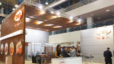 A Fitch também projetou a redução gradual da alavancagem nos próximos anos (Imagem: Shutterstock)