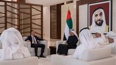 O CEO do Nubank, David Vélez, se reuniu com o príncipe herdeiro de Abu Dhabi, Khaled bin Mohamed bin Zayed Al Nahyan (Imagem: Emirados Árabes Unidos/Divulgação)