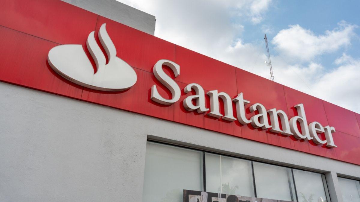 Santander (SANB11) pagará R$ 2 bi em JCP; veja datas e valores loading=