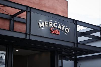 Sadia é uma das subsidiárias da MBRF (Imagem: Shutterstuck)