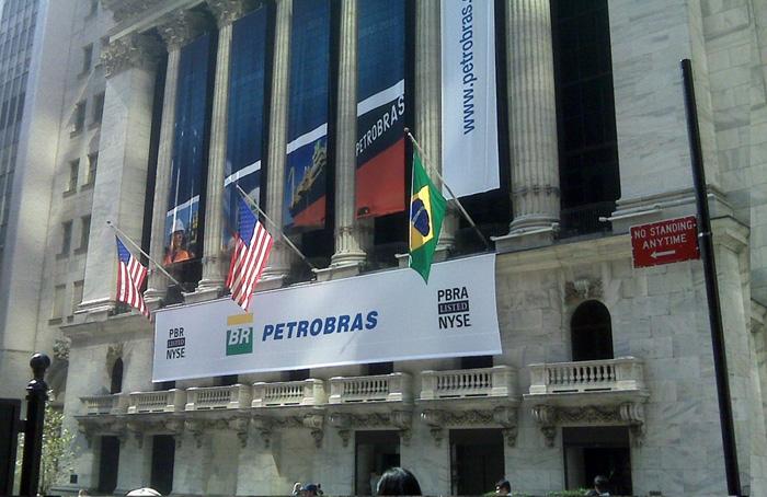 Petrobras se mantém como empresa com maior valor de mercado do Brasil (Imagem: Shutterstock)