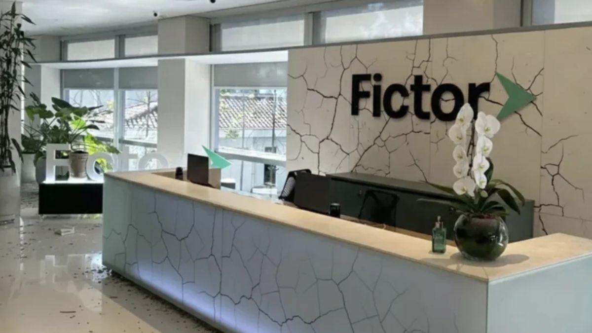 Empresa é apontada por ligação com o Banco Master, misturado pelo Banco Central (Imagem: Shutterstock)