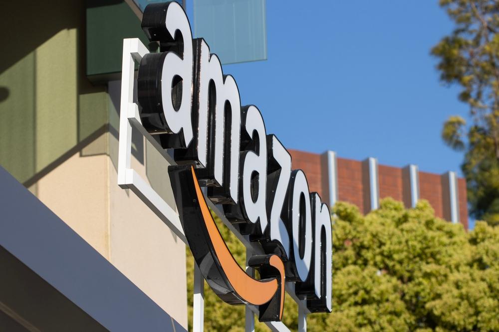 Amazon é uma das maiores empresas de comércio eletrônico do mundo (Imagem: Shutterstuck)