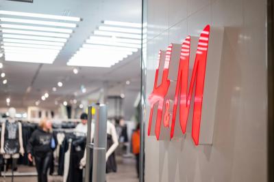 H&M está presente em diversos países do mundo e em mais de 10 mercados da América Latina (Imagem: Shutterstuck)
