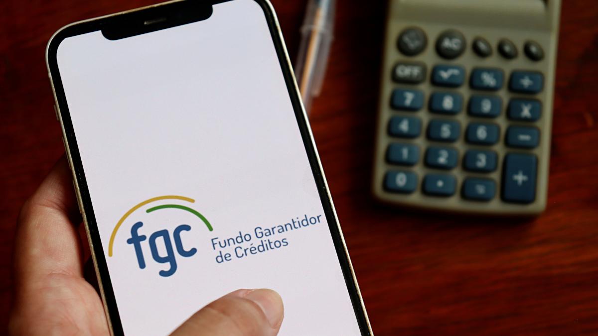 Banco Master ficou famoso por oferecer CDBs pagando muito e se fiar no FGC (Imagem: Shutterstock)