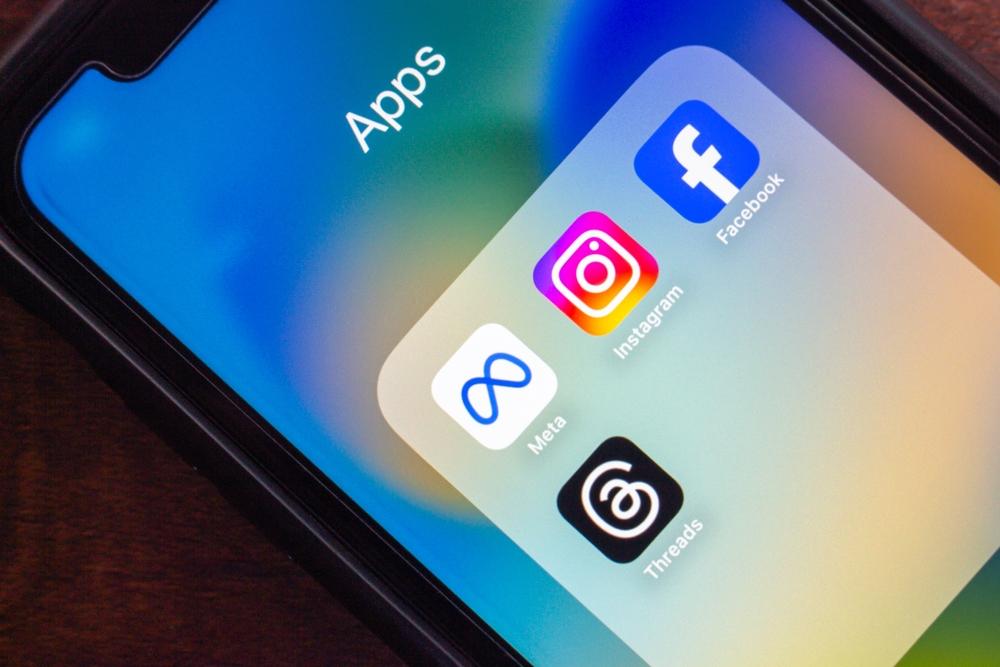 Facebook, Instagram e WhatsApp são alguns dos apps da Meta (Imagem: Shutterstuck)