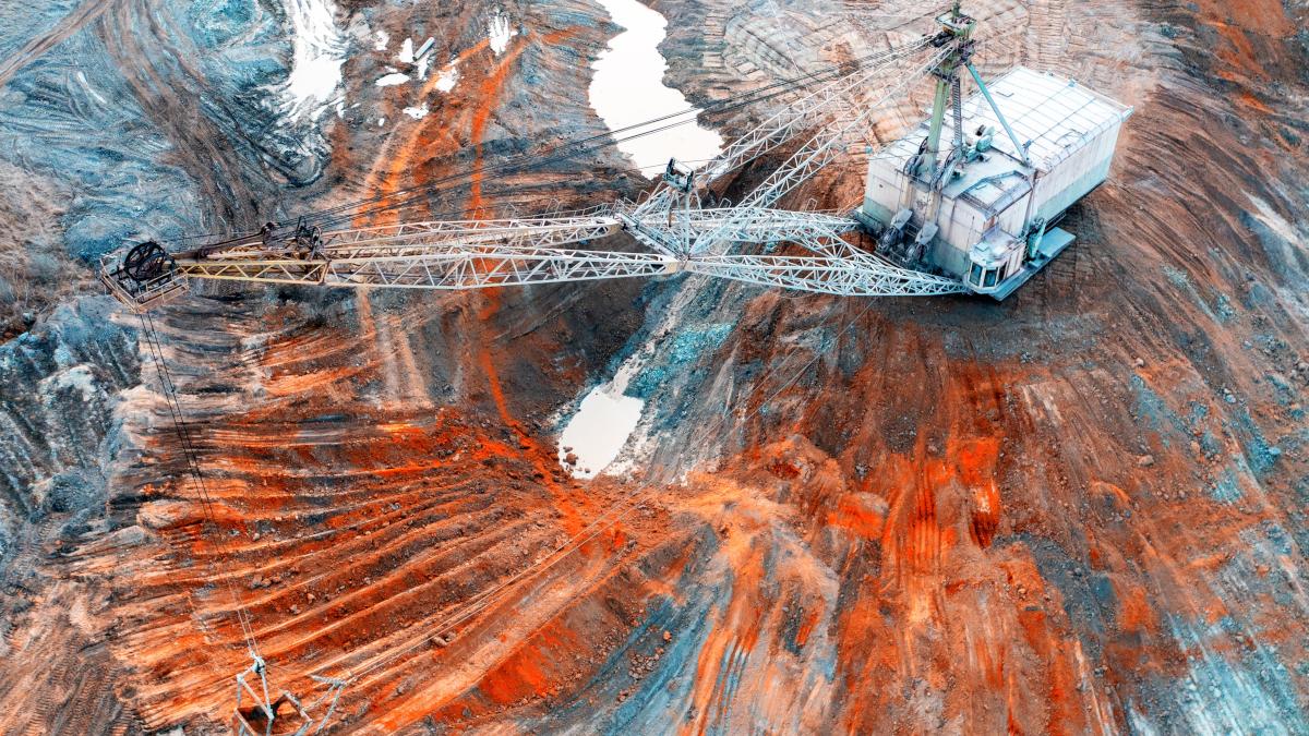 Brasil ostenta a segunda maior reserva mundial de minerais críticos, só atrás da China (Imagem: Shutterstock)
